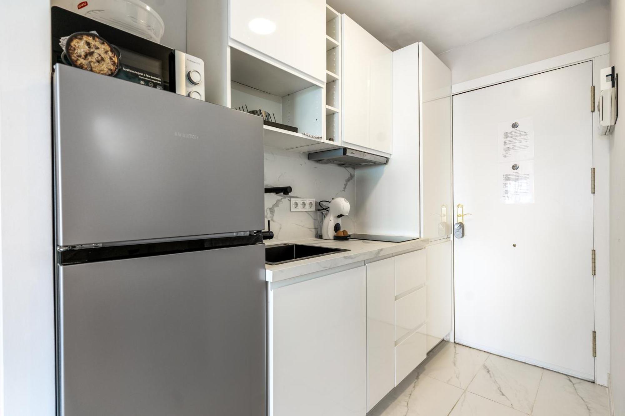 Modern Studio Apartment With Sea Views 5 Min From The Beach Sitio de Calahonda Exterior photo