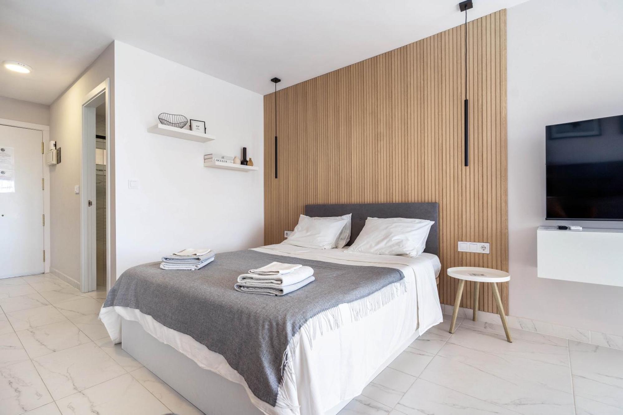 Modern Studio Apartment With Sea Views 5 Min From The Beach Sitio de Calahonda Exterior photo